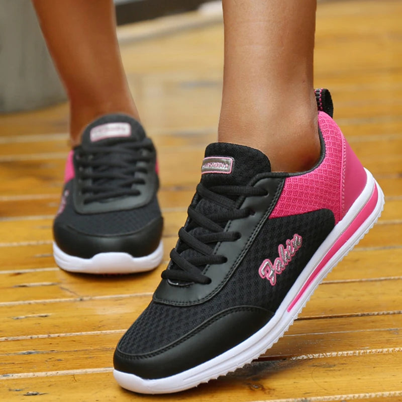 2025 New Women's Sneakers Fashion Vulcanized Shoes Woman Outdoor Casual Sneaker Woman Lace Up Women Sneakers Tenis Feminino